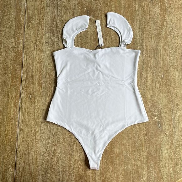 Susana Monaco Ruffle Tank Bodysuit in Sugar Size L - Picture 2 of 6